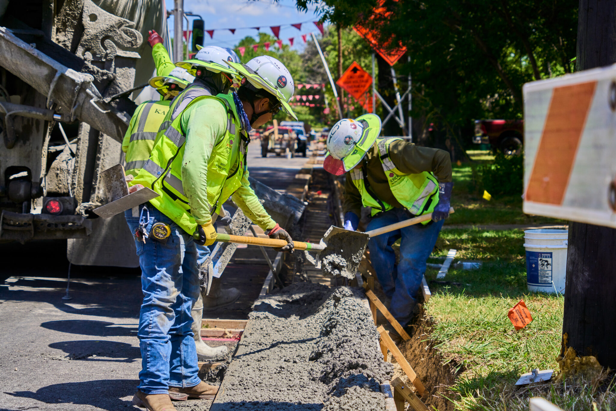 Sundt Craft during Concrete Placement